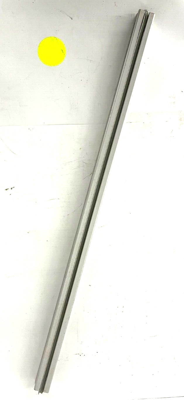 80/20 T-SLOT ALUMINUM EXTRUSION LENGTH 28-3/4″ WIDTH 1-1/8″ SLIVER LOT OF 6