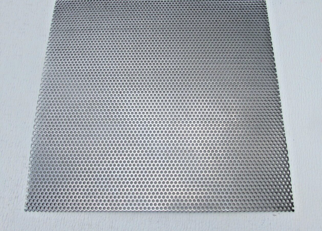 1/8″ HOLES—18 GAUGE 304 STAINLESS PERFORATED SHEET— 12″ X 17-1/2″