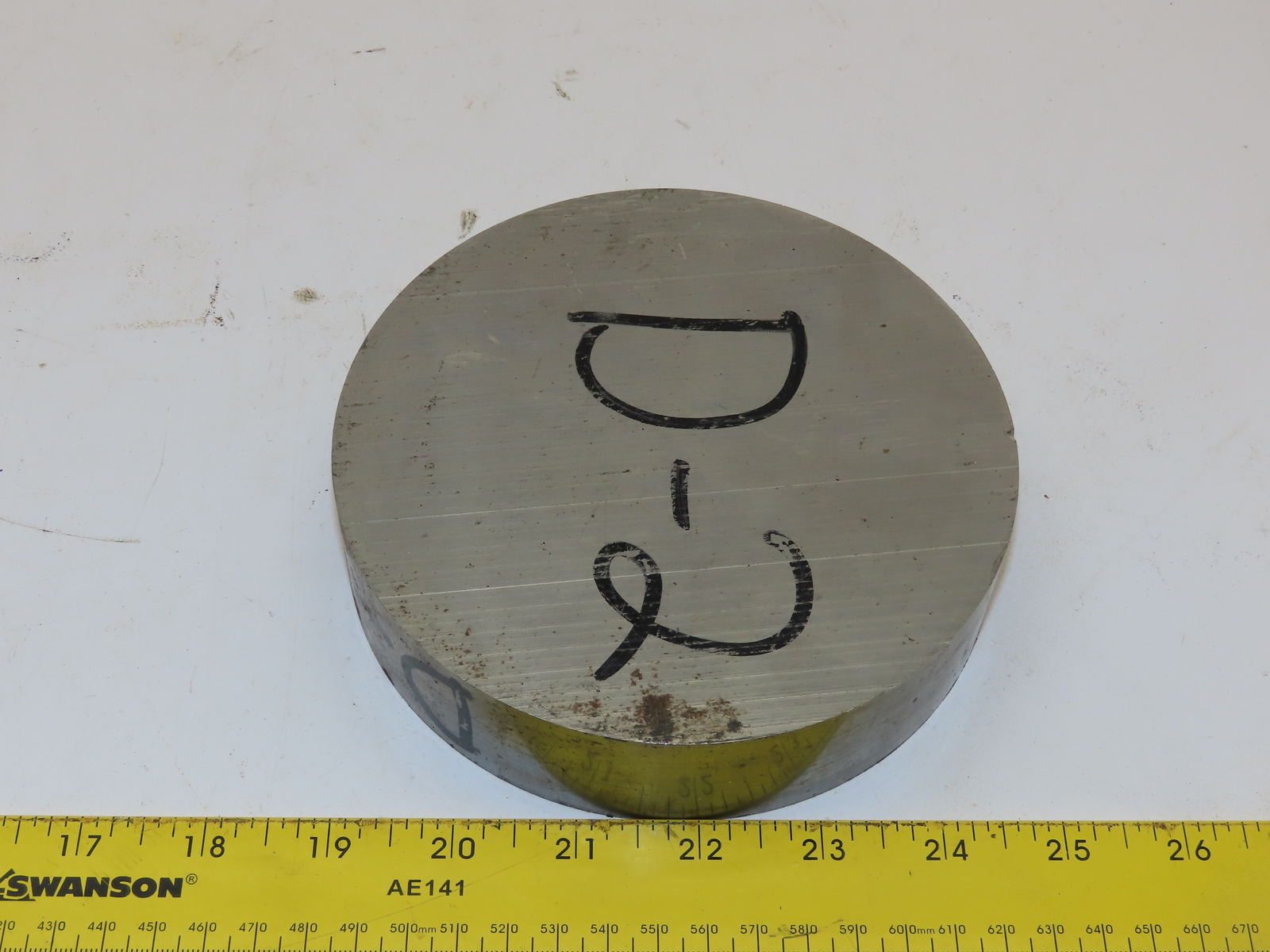 D2 Tool Steel Round stock 1-3/8″ x 5.8275″ Diameter