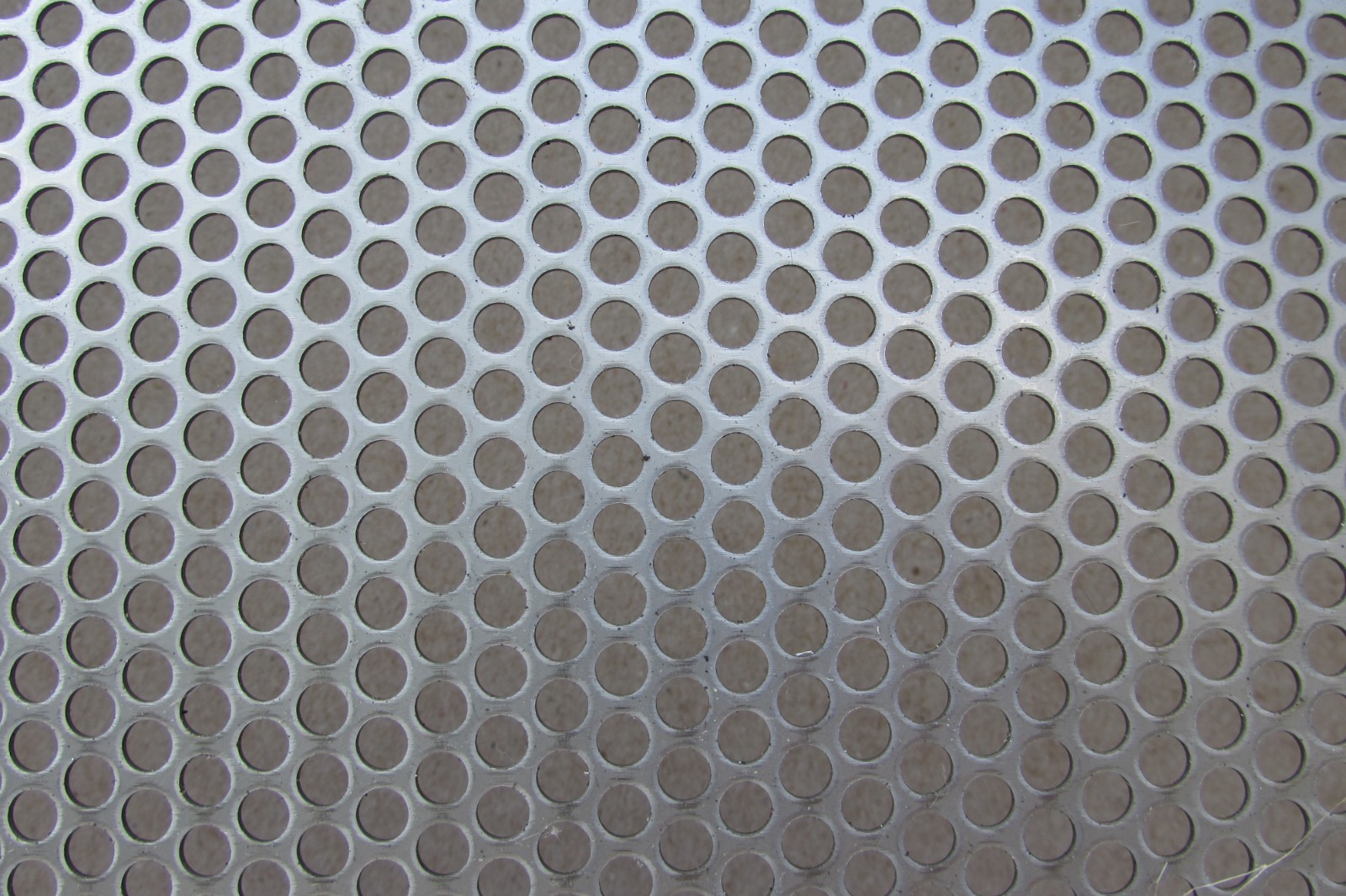 3/16″ HOLES –20 GAUGE-304 STAINLESS PERFORATED SHEET –5-3/4″ X 11-1/2″