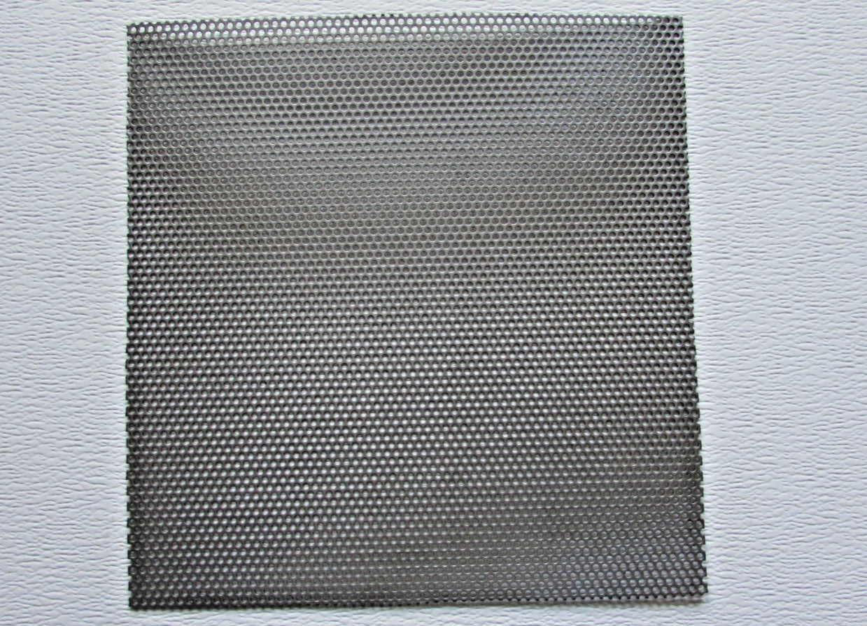 1/8″ HOLES-18 GAUGE– 304 STAINLESS STEEL PERFORATED SHEET –5-1/2″ X 12″