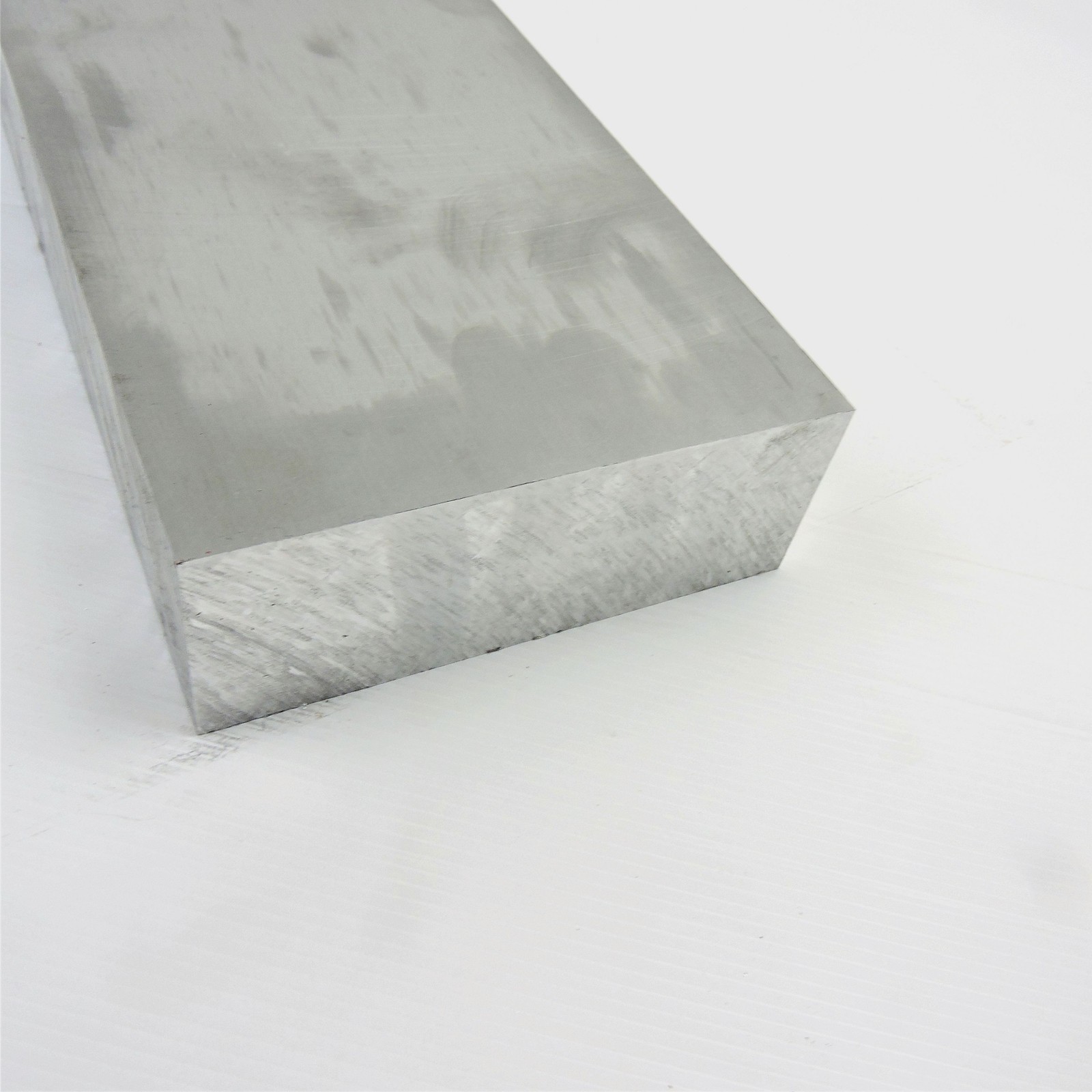 2.25″ thick 2 1/4 Aluminum 6061 PLATE 5.75″ x 21″ Long sku 232283