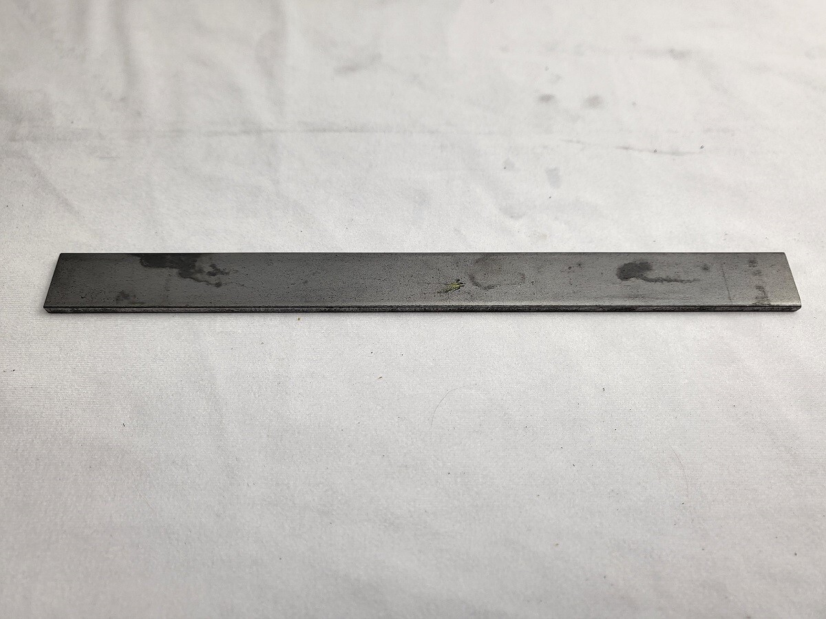 1095 Hot Rolled Carbon Steel 3/16″ x 1″, 12″ bar, Knife Making Stock, Billet