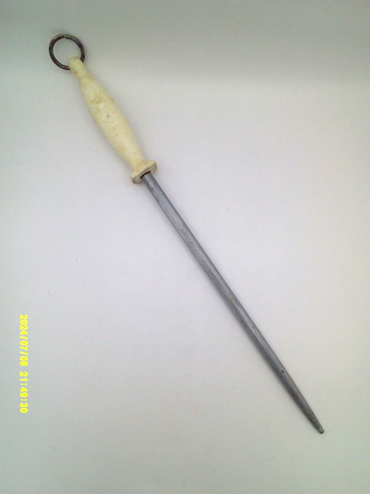 Hantover 12 inch Round Steel with Fine & Smooth Sides – Used