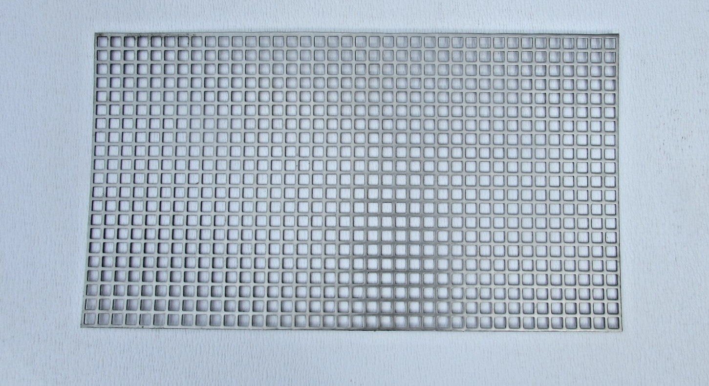 3/8″ SQUARE ON 1/2″ CENTERS PLAIN STEEL PERFORATED METAL 16 GAUGE—18″ X 18″