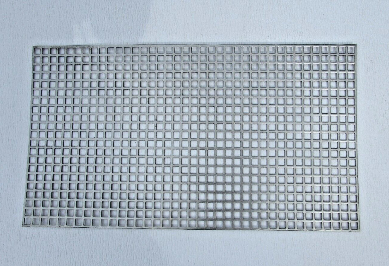 3/8″ SQUARE ON 1/2″ CENTERS 16 GA STAINLESS STEEL PERFORATED -18-3/4″ x 20-3/4″
