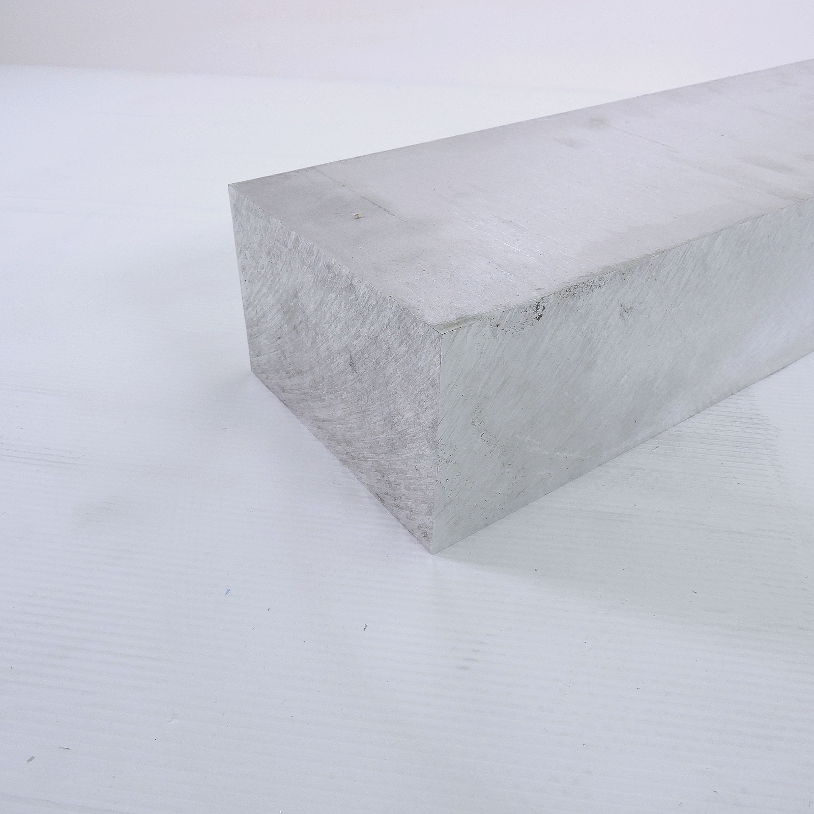 4″ thick Aluminum 6061 PLATE 5.875″ x 22″ Long sku 125565