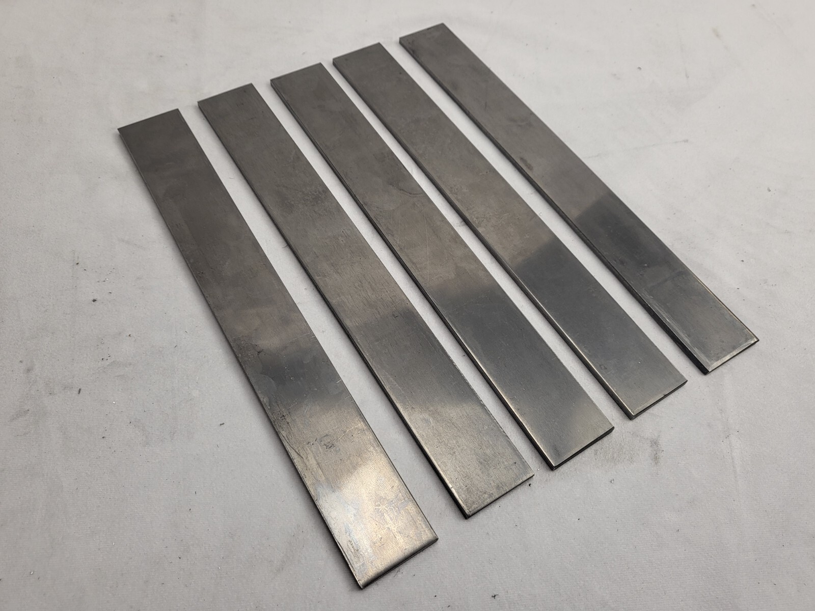 1095 Cold Rolled Carbon Steel 3/16″ x 1-1/2″ x 12″, Knife Making Stock 5 PACK