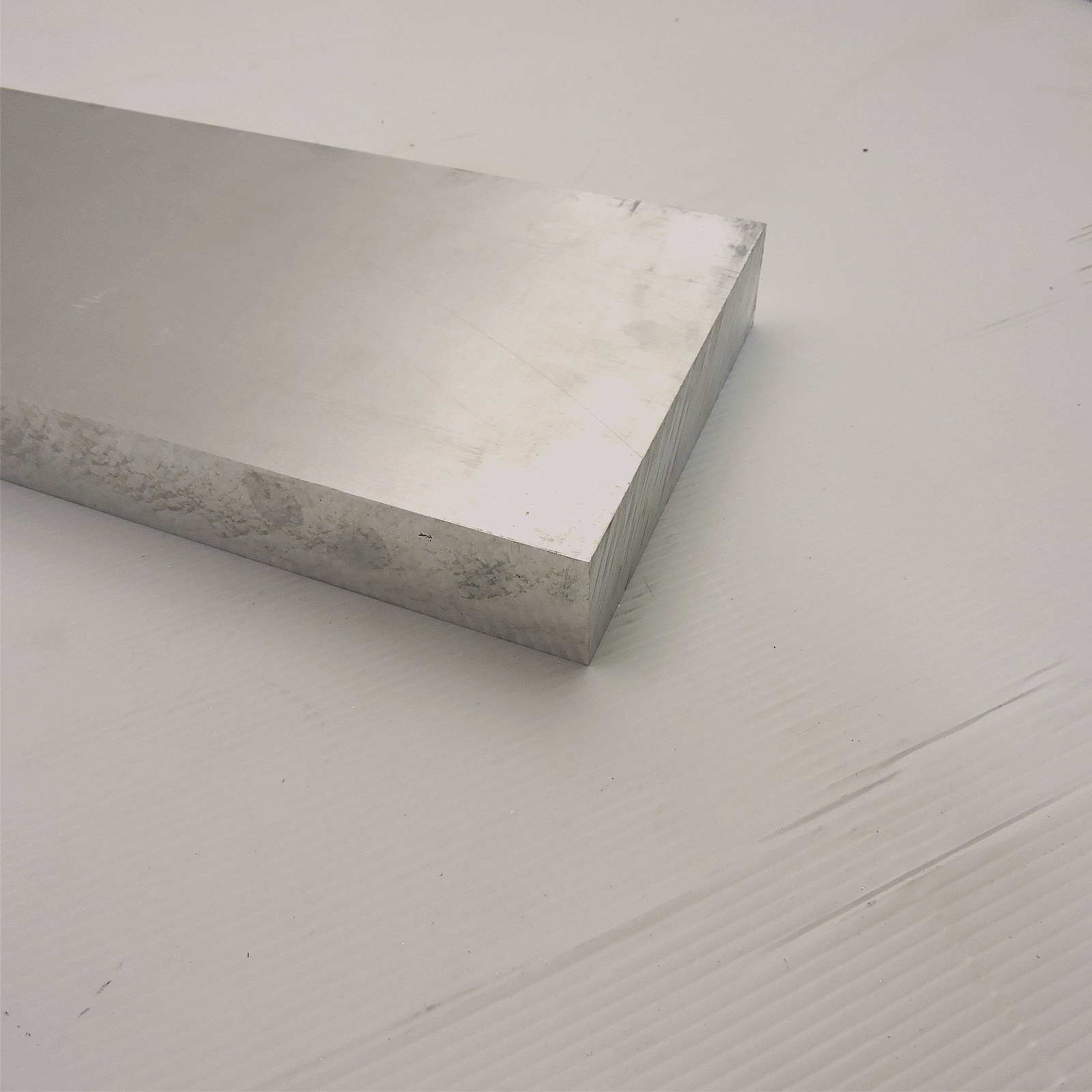 1.75″ thick 1 3/4 Aluminum 6061 PLATE 5.5″ x 13.75″ Long sku 240754