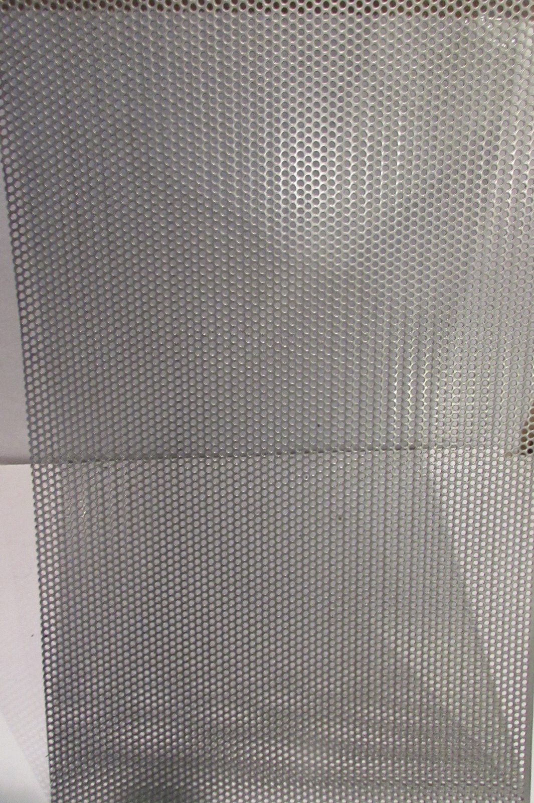 1/8″ HOLES-18 GAUGE– 304 STAINLESS STEEL PERFORATED SHEET –7.5″ X 7.5″