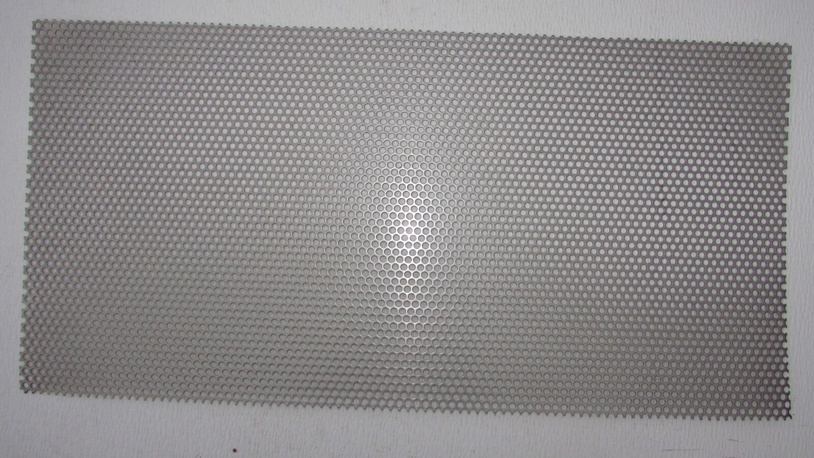 ==3/16″ HOLES–18 GAUGE-304 STAINLESS STEEL PERFORATED SHEET 11-1/2″ x 18″==
