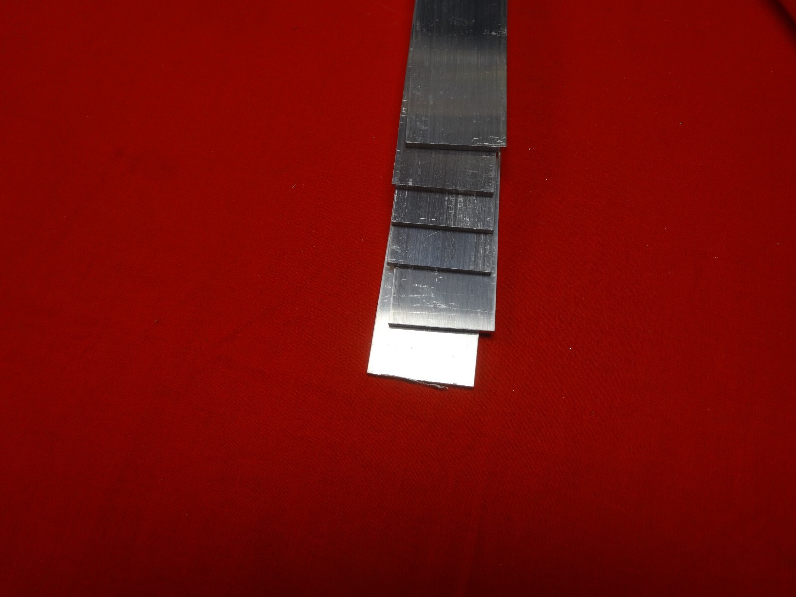 6 Pieces 1/8″ X 1 1/2″ ALUMINUM 6061 FLAT BAR 6″ long