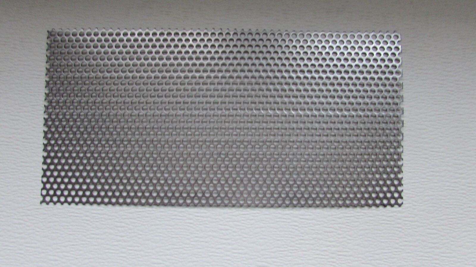 3/16″ HOLES-18 GAUGE-304 STAINLESS PERFORATED 11-1/2″ X 18″