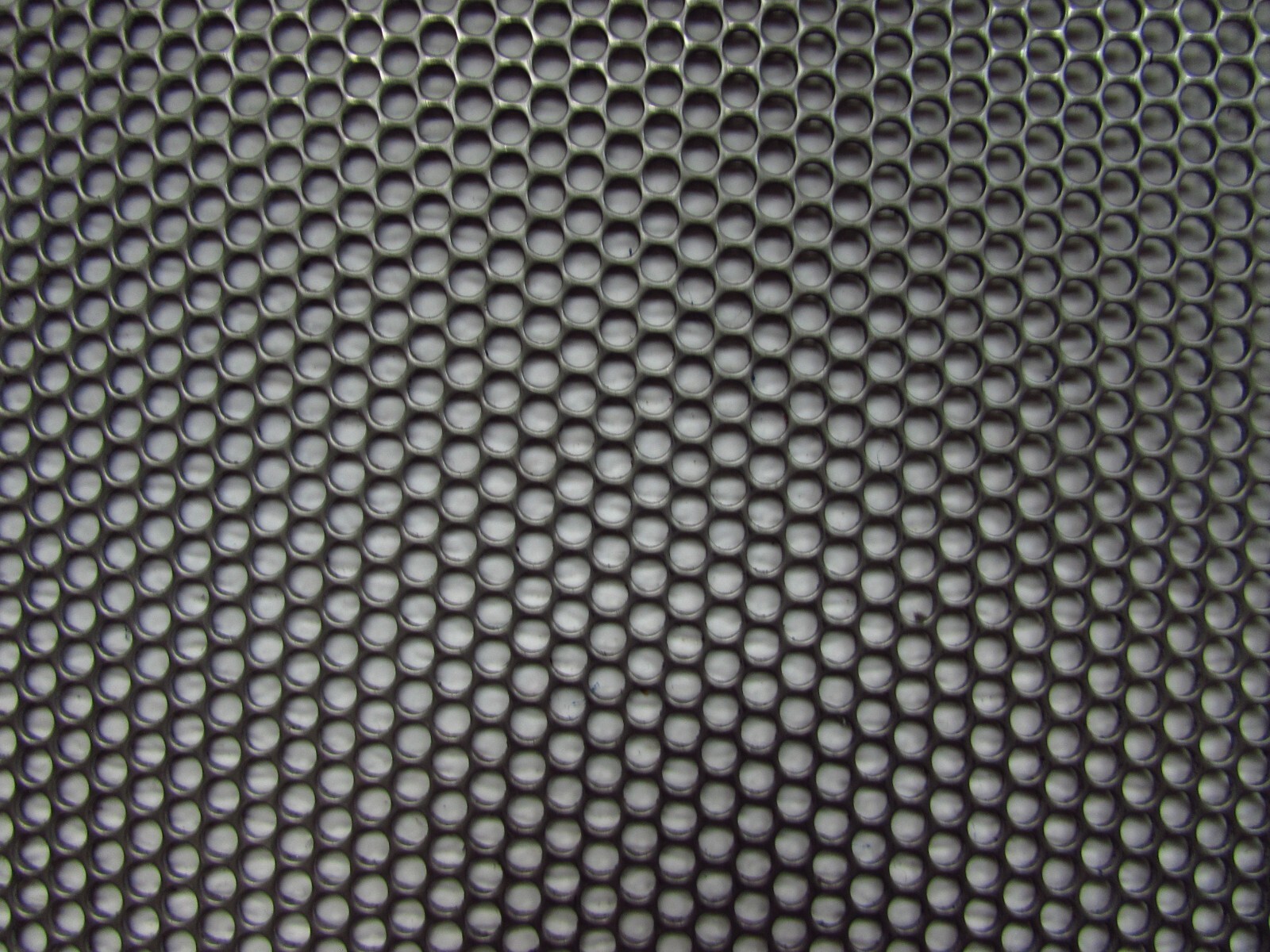==-5/32″ ROUND HOLES–18 GAUGE 304 STAINLESS PERFORATED SHEET–12″ x 14″==