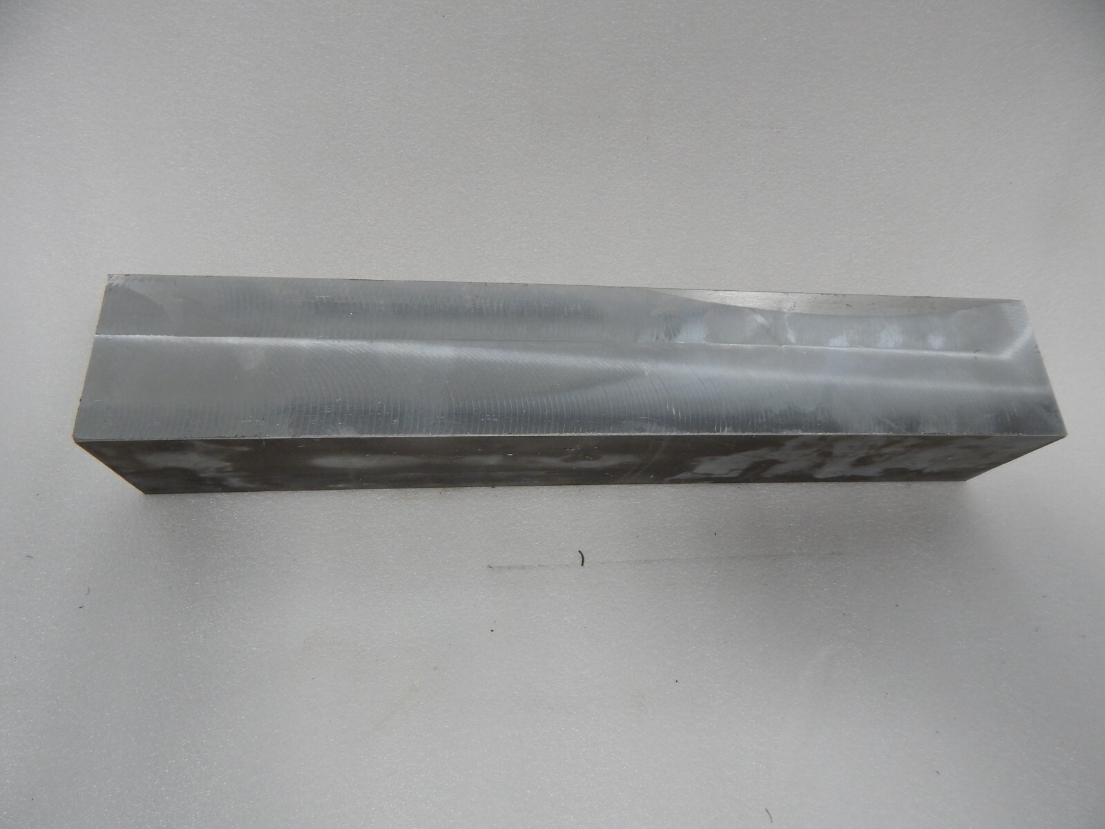 2-1/2″ X 2-1/2″ ALUMINUM 6061 FLAT BAR 2-1/2+ X 2-1/2+ Priced by the inch