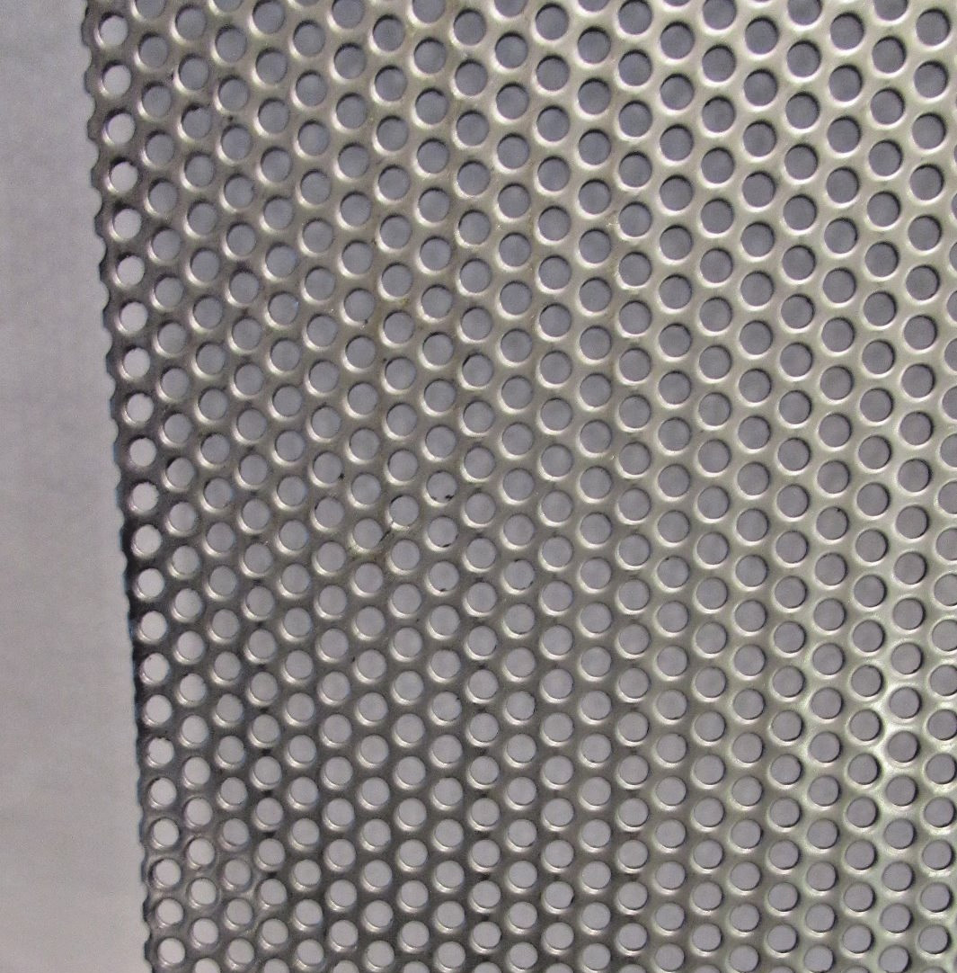 1/8″ HOLES-18 GAUGE– 304 STAINLESS STEEL PERFORATED SHEET –12″ X 12″