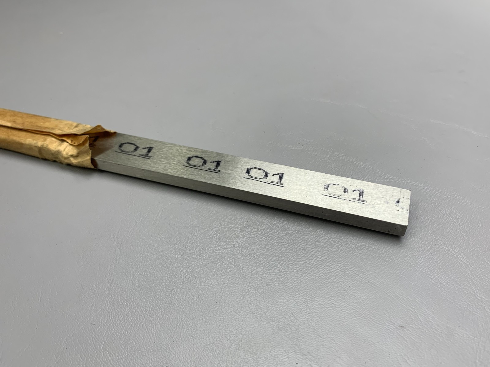 O1 Tool Steel Flat Stock 1/4″ x 3/4″ x 36″ Oil-Hard Precision Ground MSC 0626306
