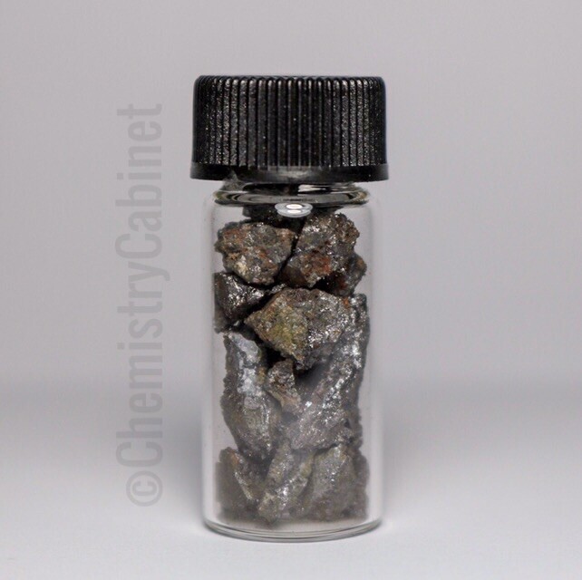 LodeStone /Ore, Natural Magnet Chemistry Sample, Mineralogy