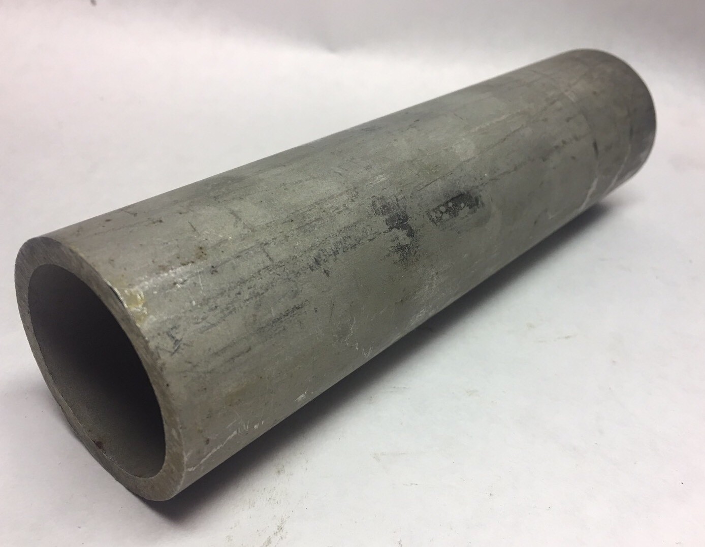 Hollow Bar, ASTM-A-511 Seamless Stainless Tubing 2″OD X 1.635″ID X .182″ Wall
