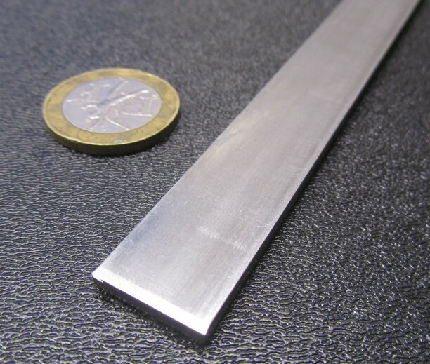 1018 Steel Bar, 1/8″ Thick x 5/8″ Wide x 36″ Length, 3 Pcs