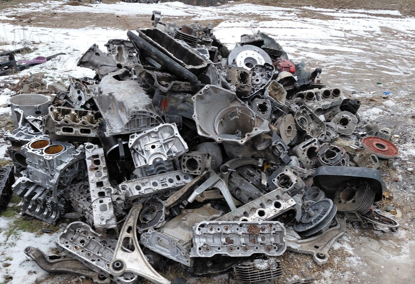 ALUMINUM INGOTS…….. 42 + lbs Casting alloy Near 356