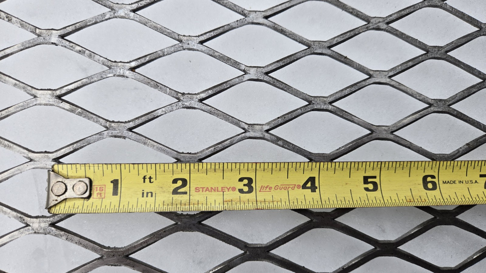 304 STAINLESS STEEL FLATTENED EXPANDED METAL 3/32″ x 19-1/2″+ x 49-3/8″