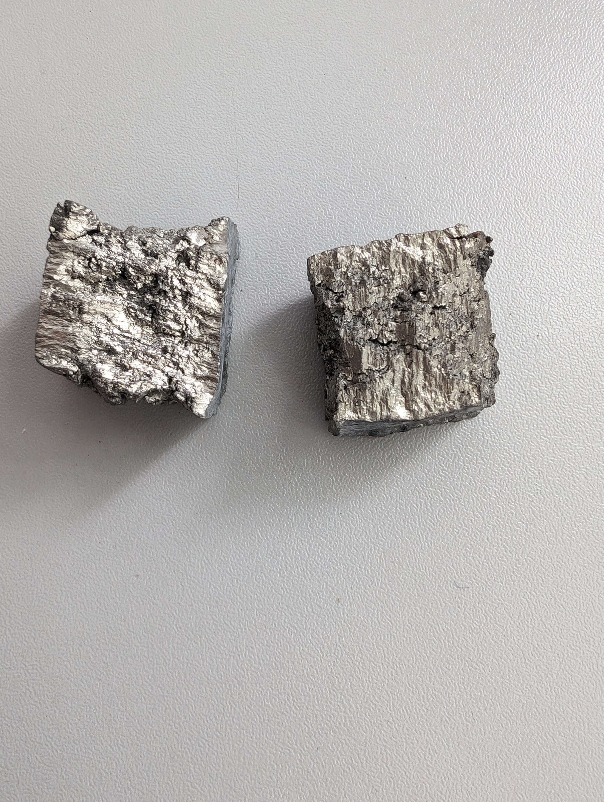 Gadolinium Pieces Gd 99.95% Rare Metals Clamps 1gr-10kg