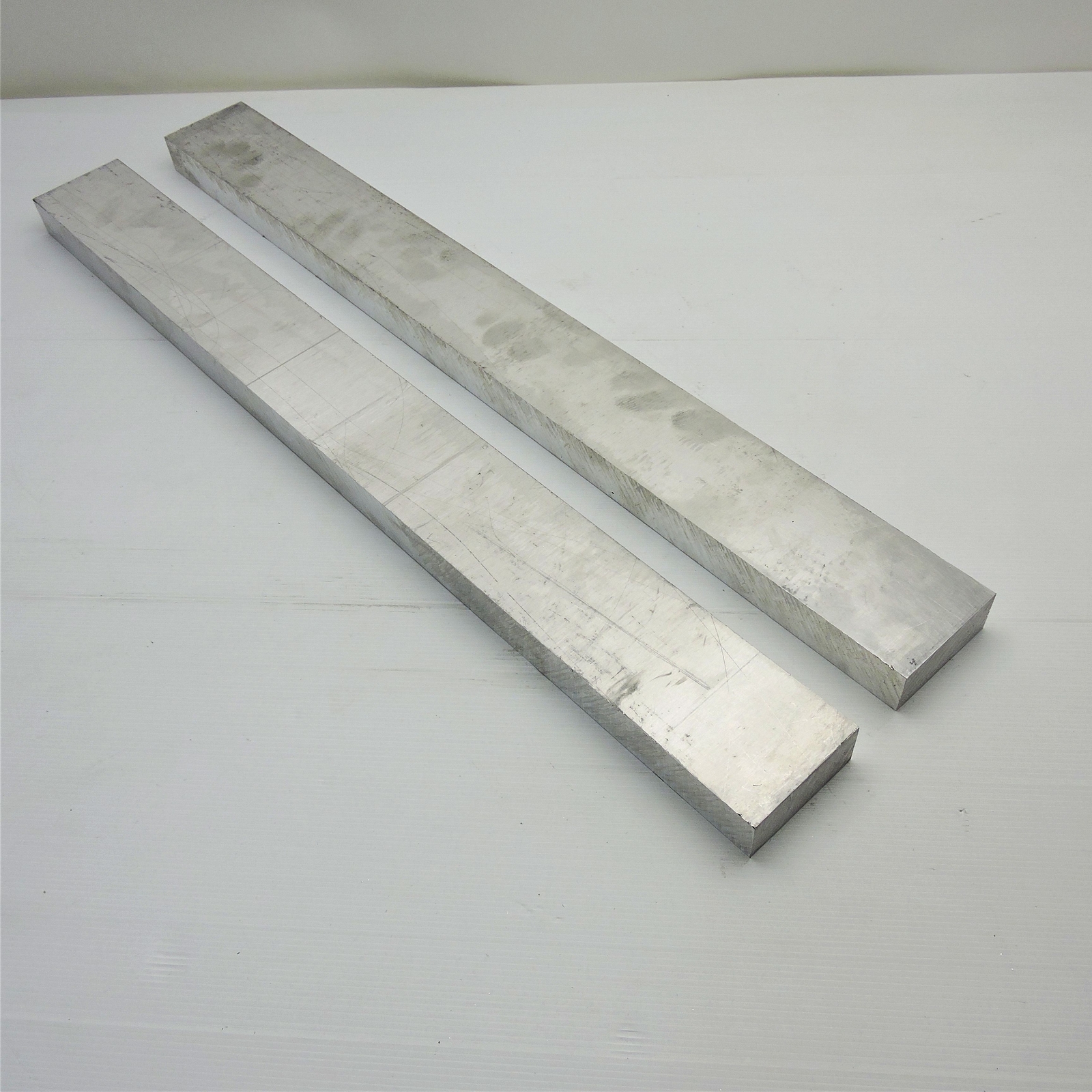 1.25″ thick 1 1/4 Aluminum 6061 PLATE 2.875″ x 30″ Long QTY 2 sku 125448