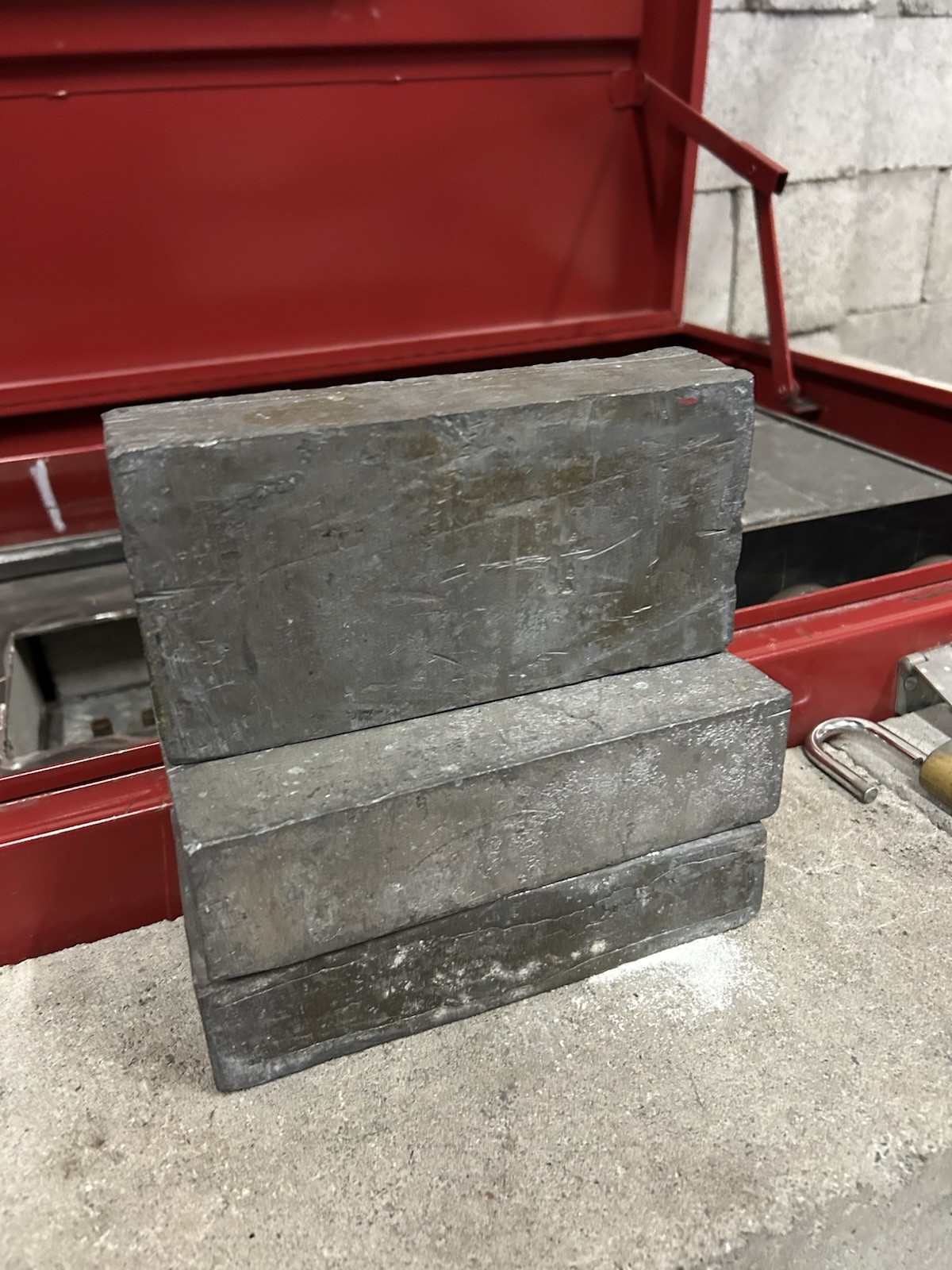 8”x4”x2” Cast lead bricks