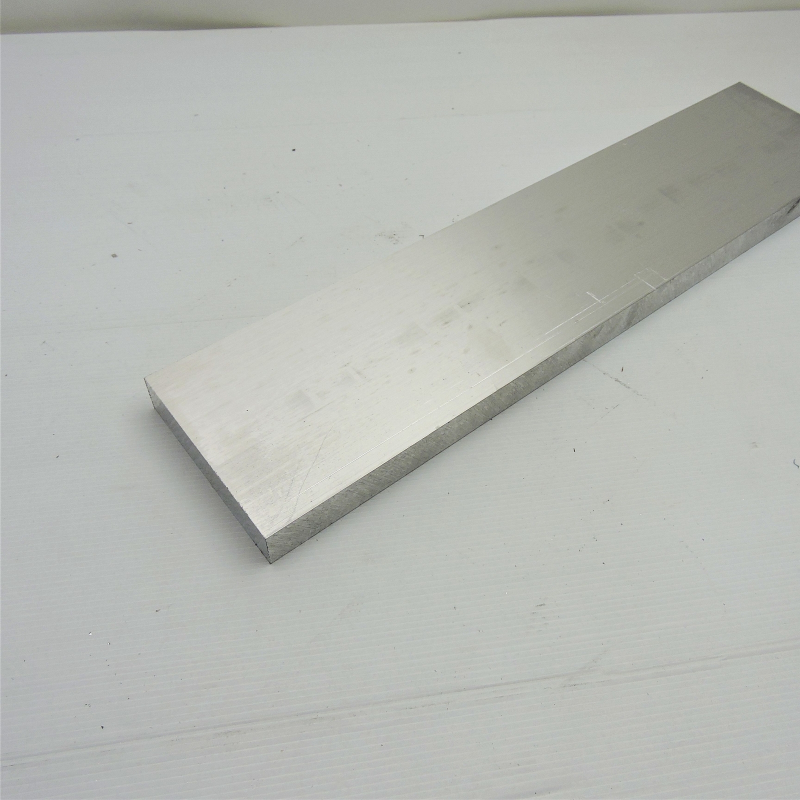 1.25″ thick 1 1/4 Aluminum 6061 PLATE 7.625″ x 34.875″ Long sku 106832