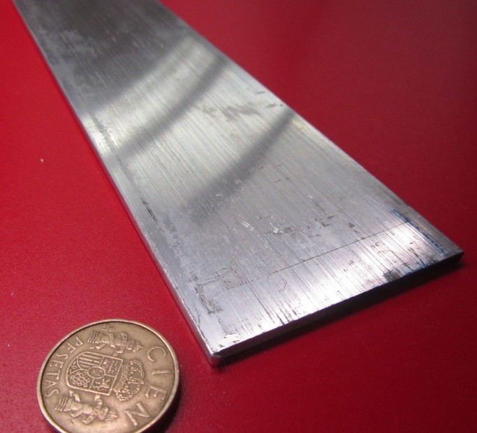 6061 T651 Aluminum Bar, 1/8″ (.125″) Thick x 2 1/2″ Wide x 48″ Length