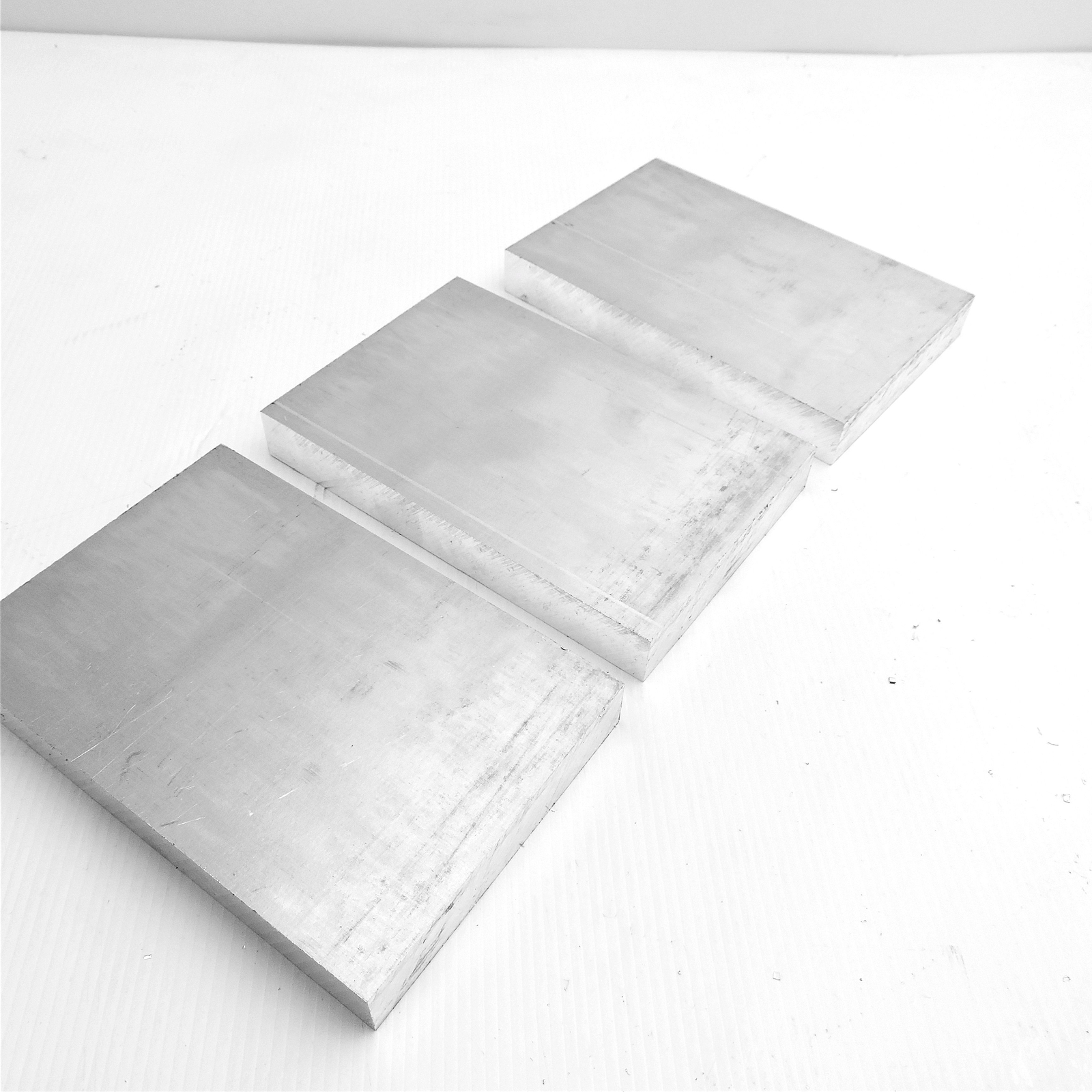 .625″ thick 5/8 Aluminum 6061 PLATE 4.75″ x 7.25″ Long QTY 3 sku 240762