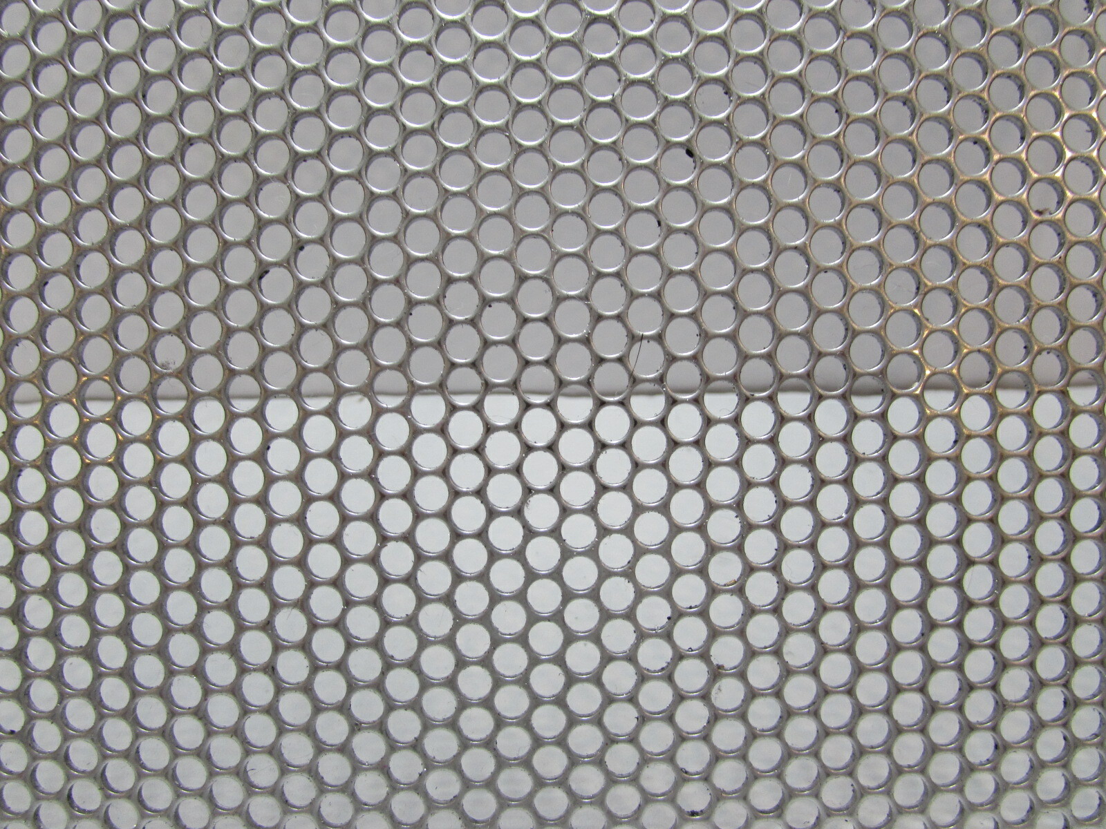 5/32″ ROUND HOLE 18 GA. STAINLESS PERFORATED SHEET—- 11″ X 24″