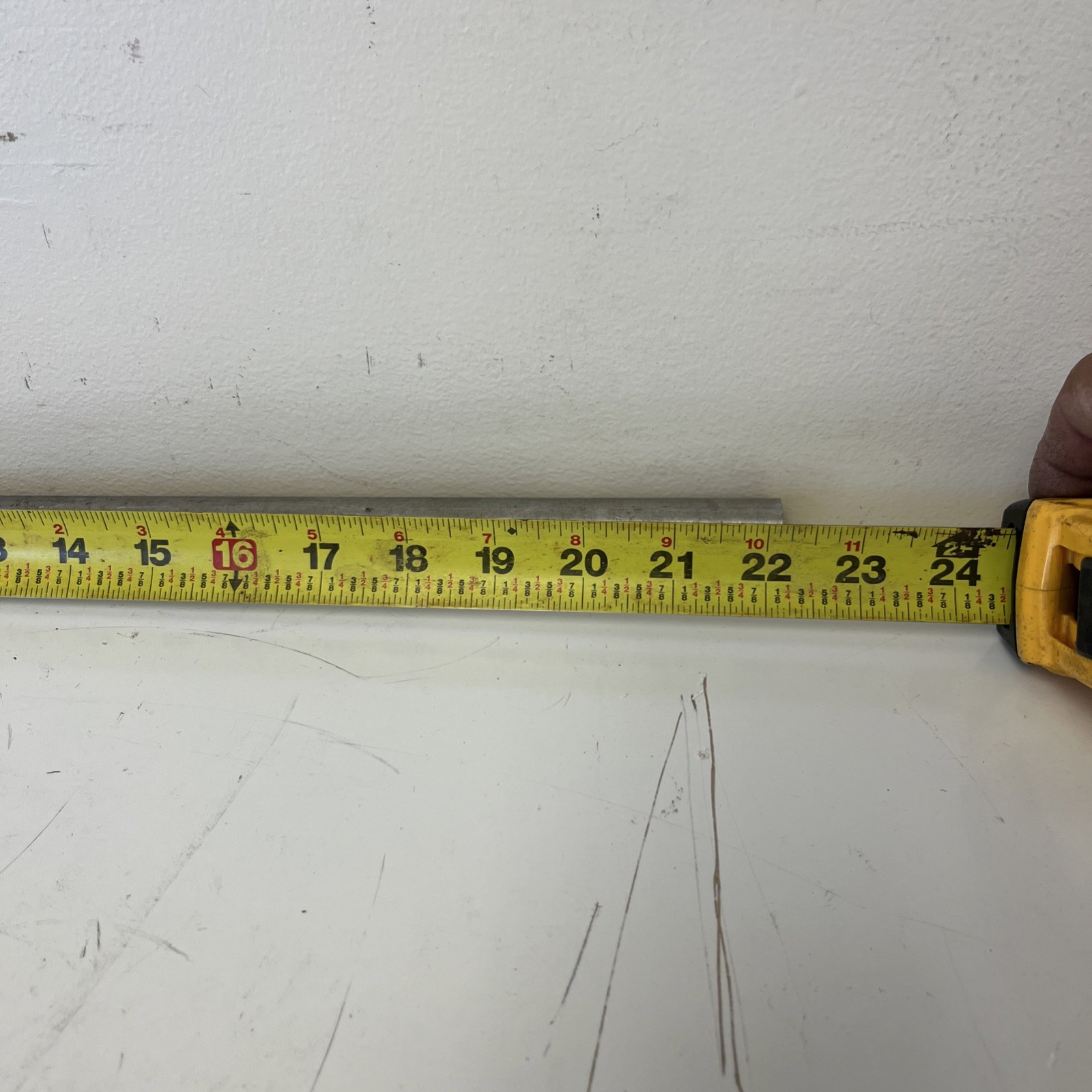 (6) Piece Aluminum Remnant Lot. See Pics .3/4” Down To 1/4”