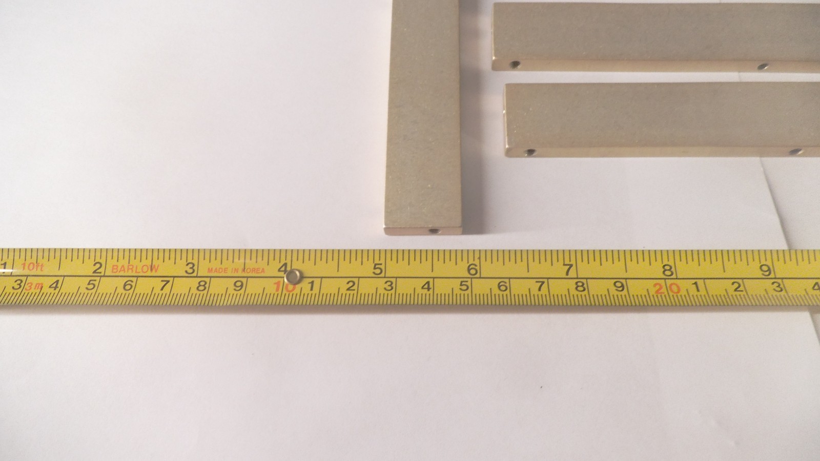 Lot of 4 pcs Aluminum bar stock yellow chromate plated, 6-3/4″ x 7/8″ x 1/4″