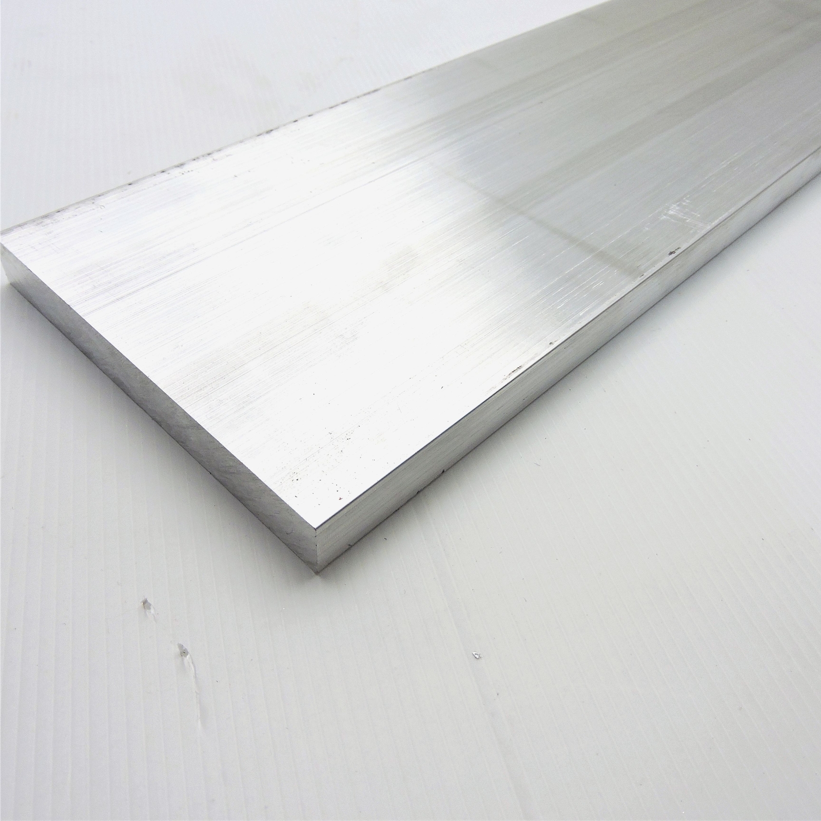 .625″ x 5″ Aluminum 6061 FLAT BAR 20.5″ Long new mill stock sku L635