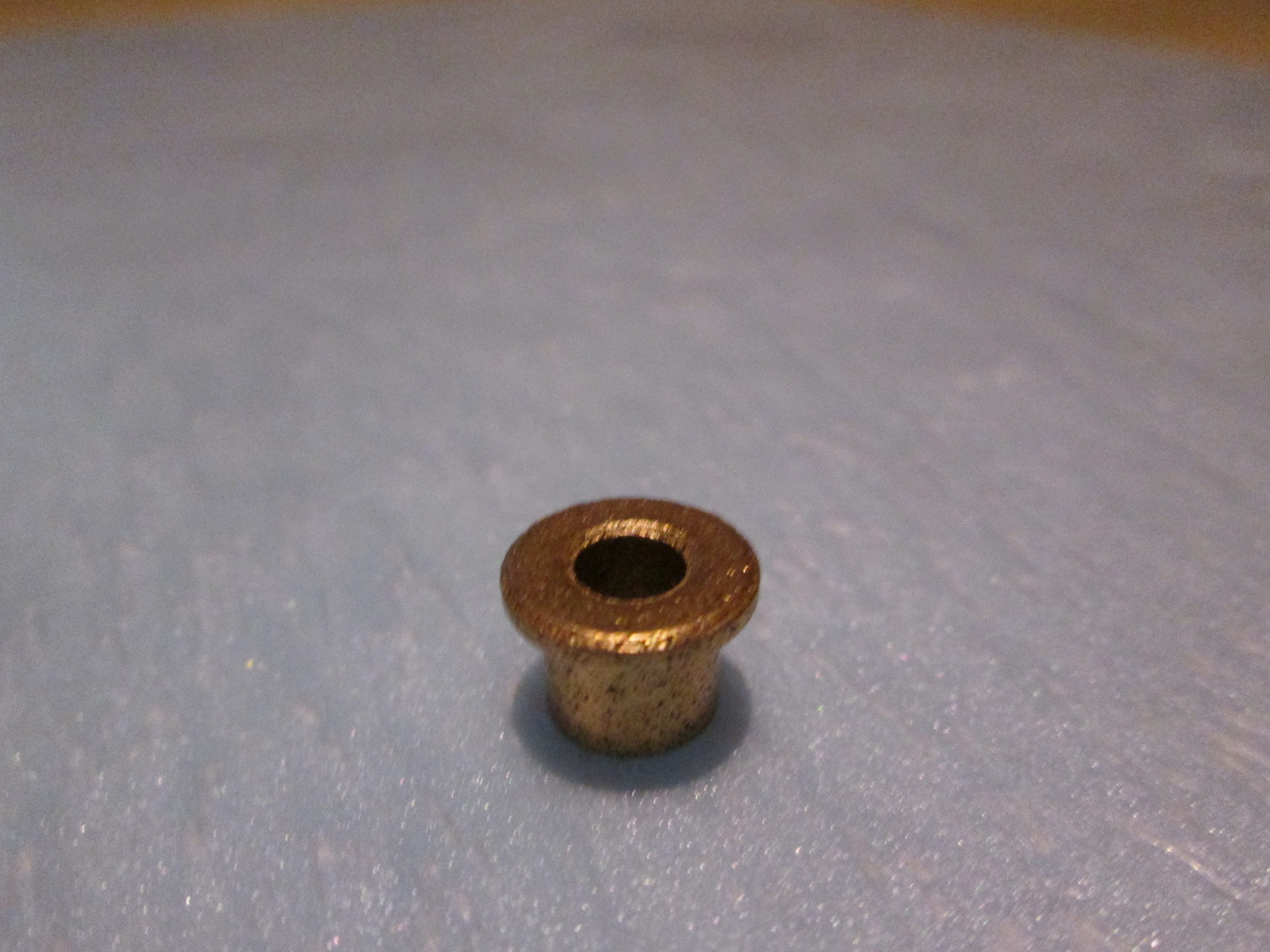 Flanged Oilite Precision Bushings Lot (6 pcs) FF303-02(b) Powdered Metal Bronze