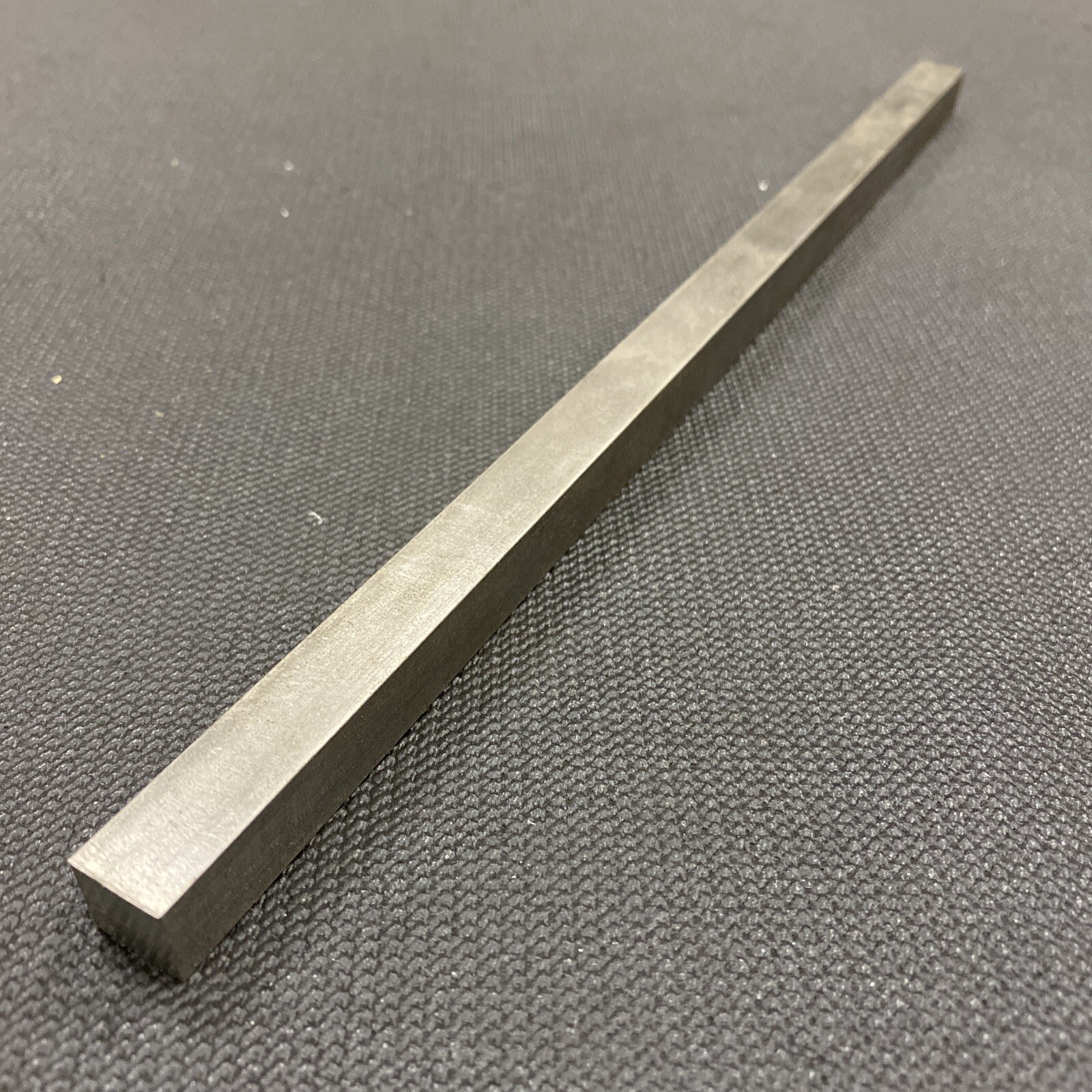 1/2″ Thickness 316 / 316L Stainless Steel Square Bar 0.5″ x 0.5″ x 12″ Length