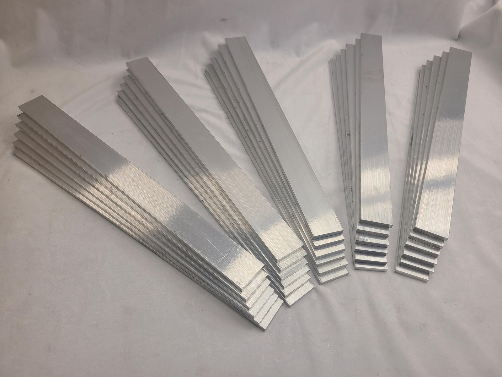 6061 Aluminum Flat Bar, 1/4″ x 1-1/2″ x 17″ long, Solid Stock, Plate, 30pk