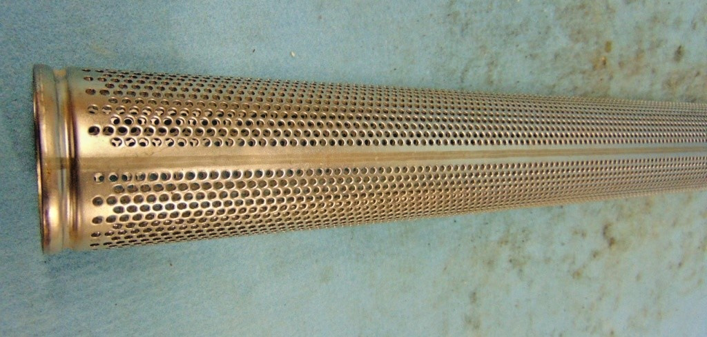 SANICLEAN 316L SS PERF. STRAINER BACK-UP TUBE 30-3/4″ L X 3″ DIA. 1/8″ HOLES