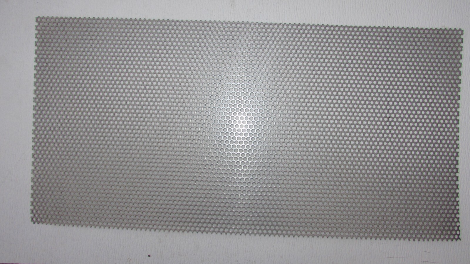 ==3/16″ HOLES–18 GAUGE-304 STAINLESS STEEL PERFORATED SHEET 11-1/2″ x 18″==