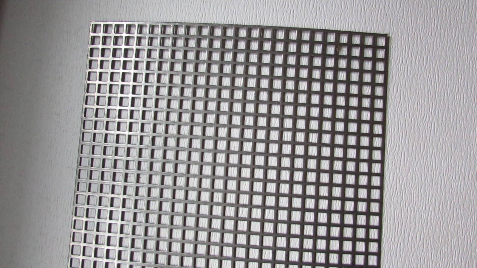 3/8″ SQUARE HOLE PERFORATED CARBON STEEL METAL 16 GA.- —-12″ X 12″