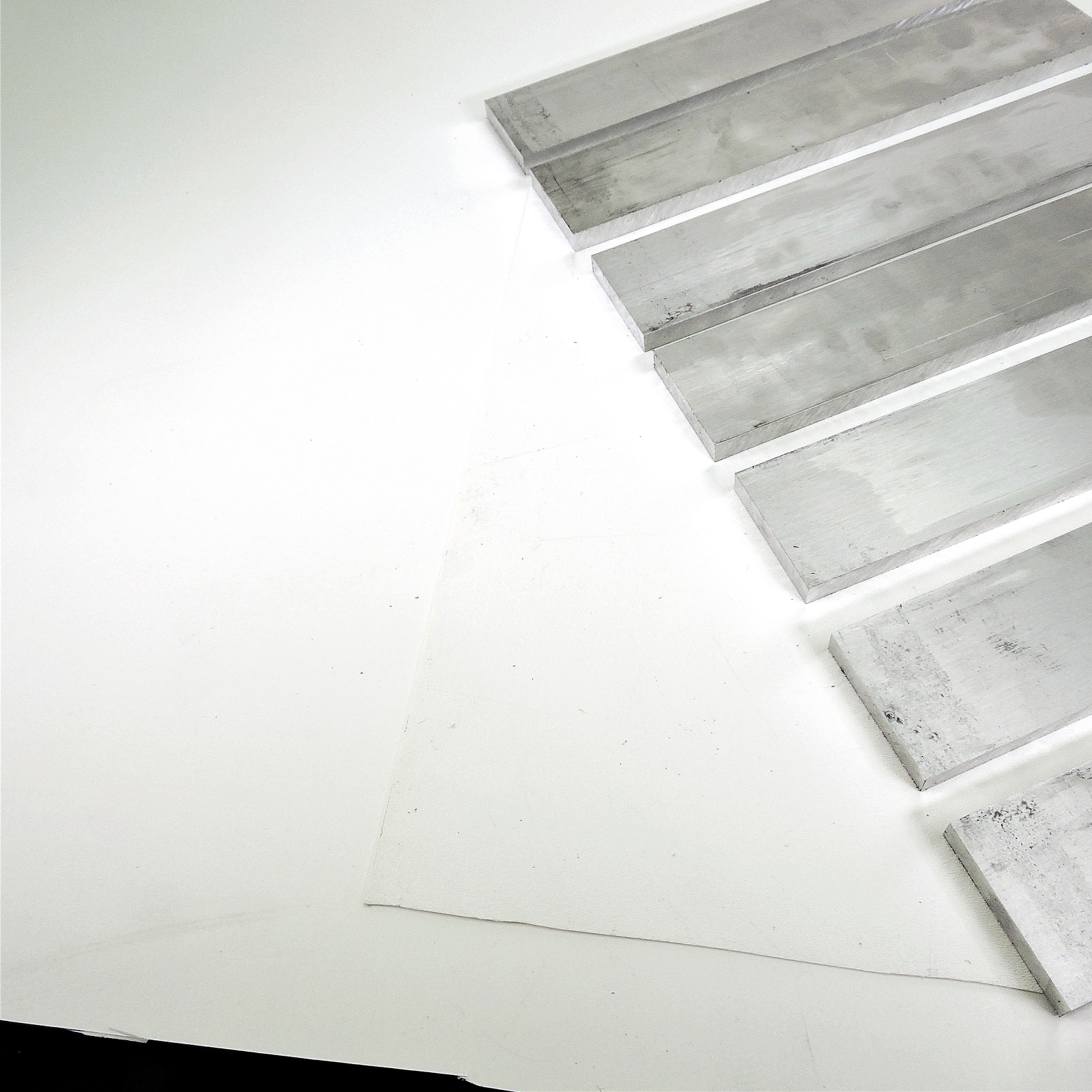 .625″ thick 5/8 Aluminum 6061 PLATE 3.25″ x 5.125″ Long QTY 7 sku 242334