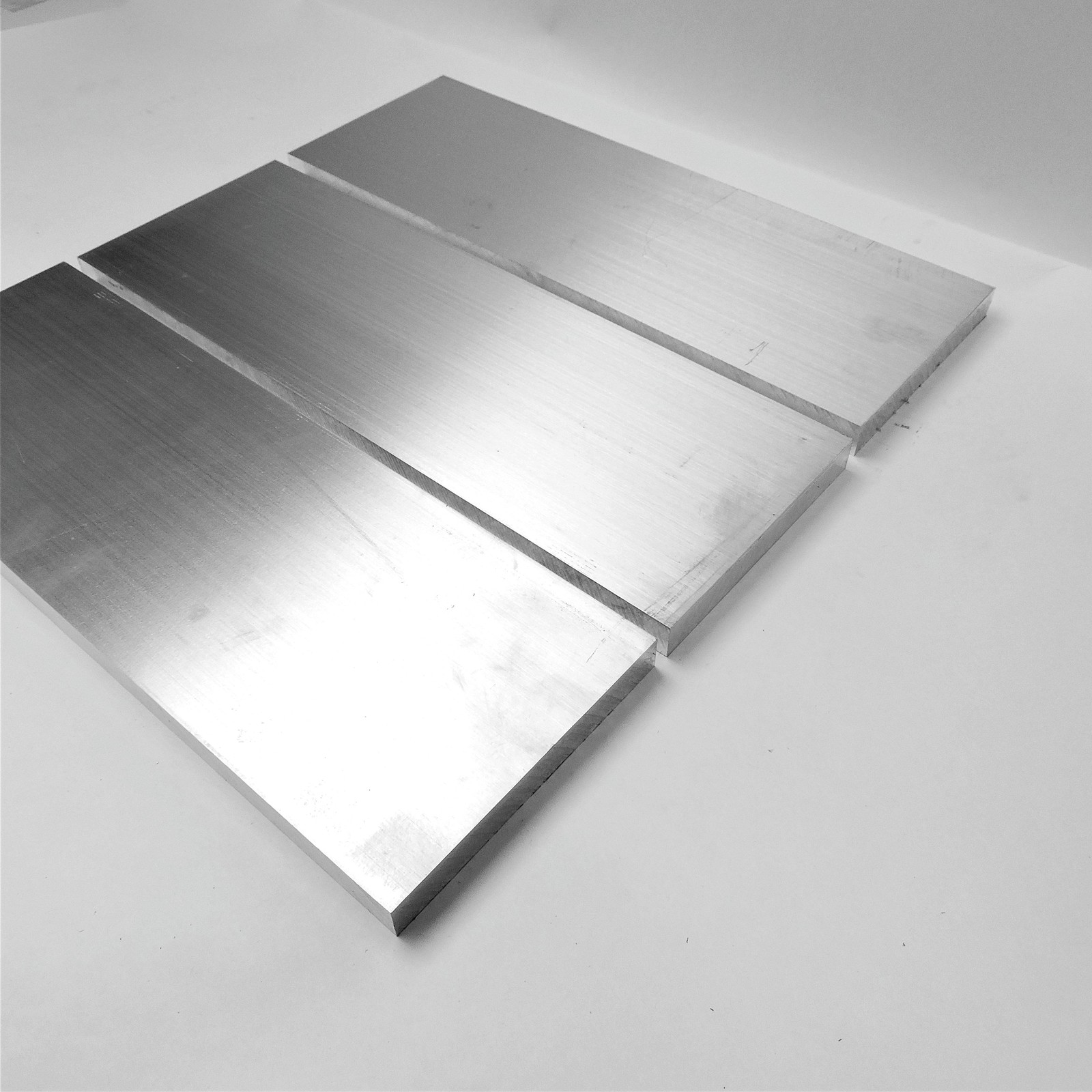 .625″ thick 6061 Aluminum PLATE 5.625″ x 19.5″ Long QTY 3 Flat Stock sku137125*