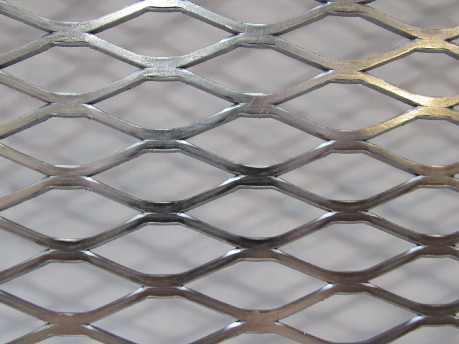 1/2″–#16– 304 STAINLESS STEEL FLATTENED EXPANDED METAL 11″ X 12″