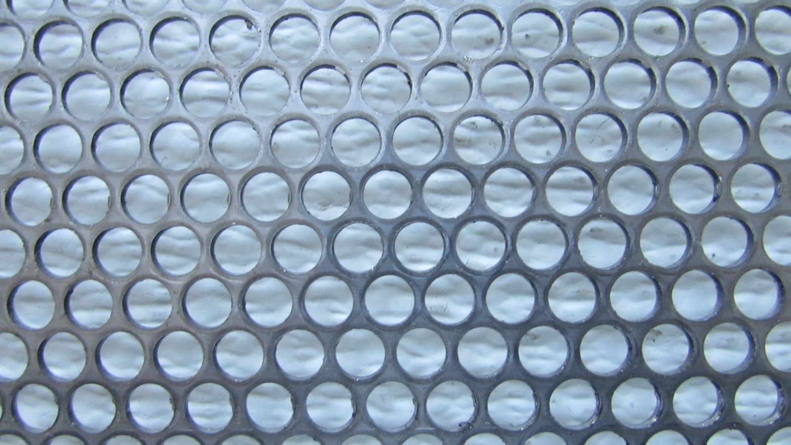 1/4″ HOLES 20 GAUGE 304 STAINLESS STEEL PERFORATED SHEET– 6″ X 6″