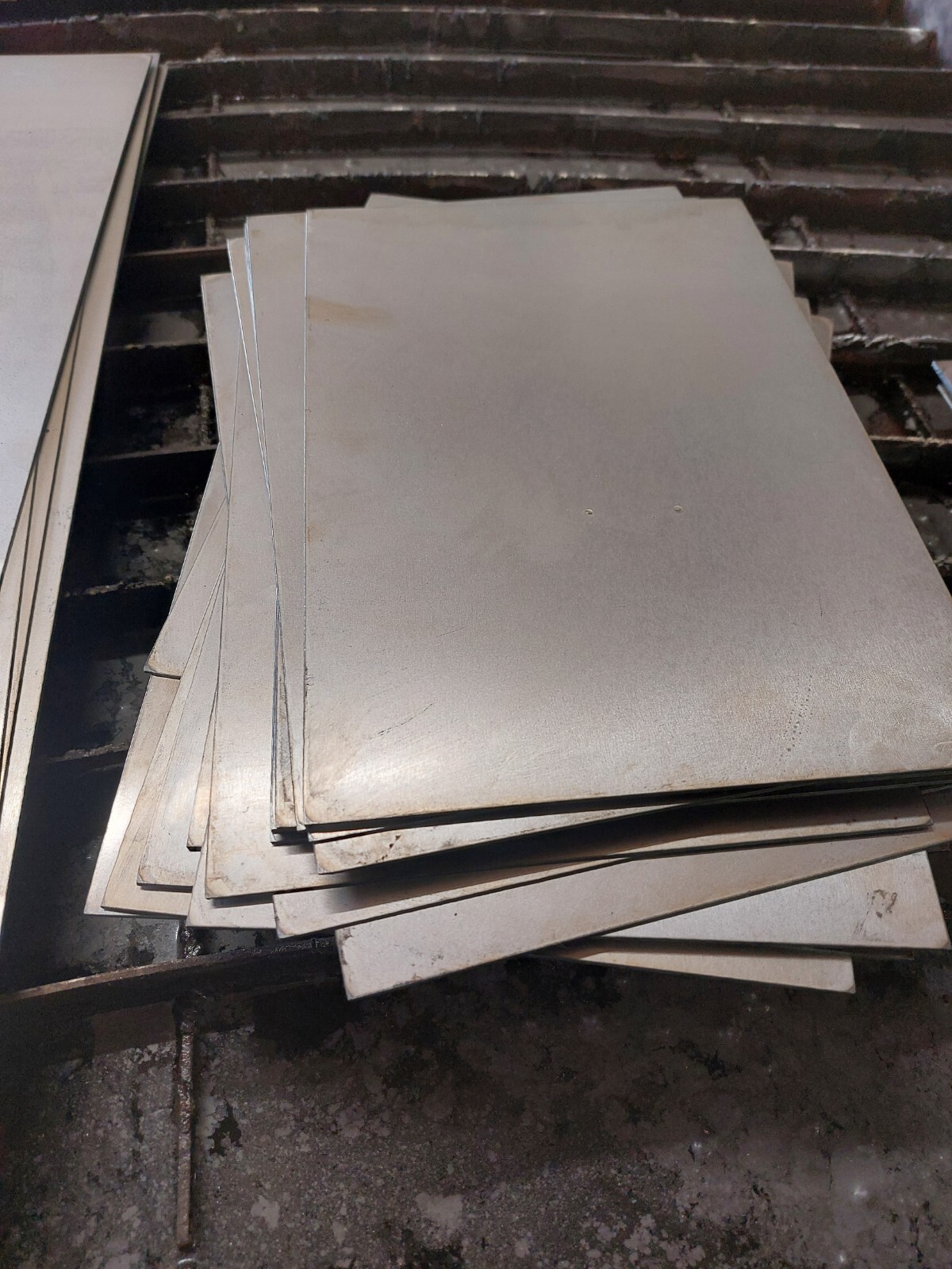 18 GUAGE STEEL SHEET METAL COLD ROLLED 8″ X 12″ 8 pack