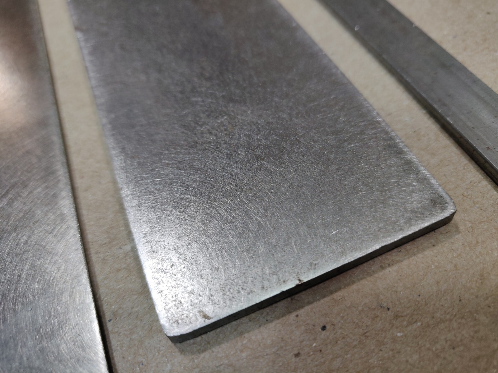 Lot Of 4pcs, Knife Making Steel, 5160 Hot Rolled 1/4×1.5×18″, 1/16x2x12″ SS…