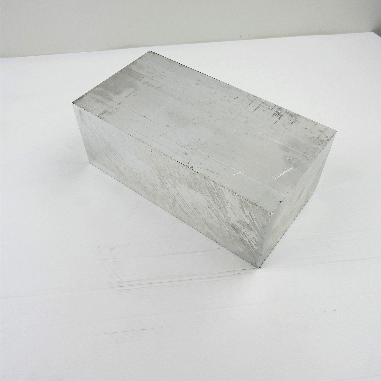 5″ thick Aluminum 6061 PLATE 5.875″ x 12.625″ Long sku 232092
