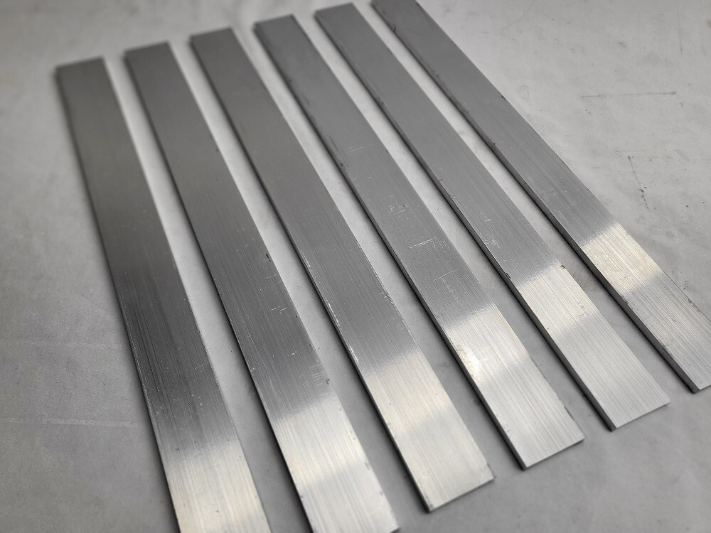 6061 Aluminum Flat Bar, 1/4″ x 1-1/2″ x 17″ long, Solid Stock, Plate, 6 pack